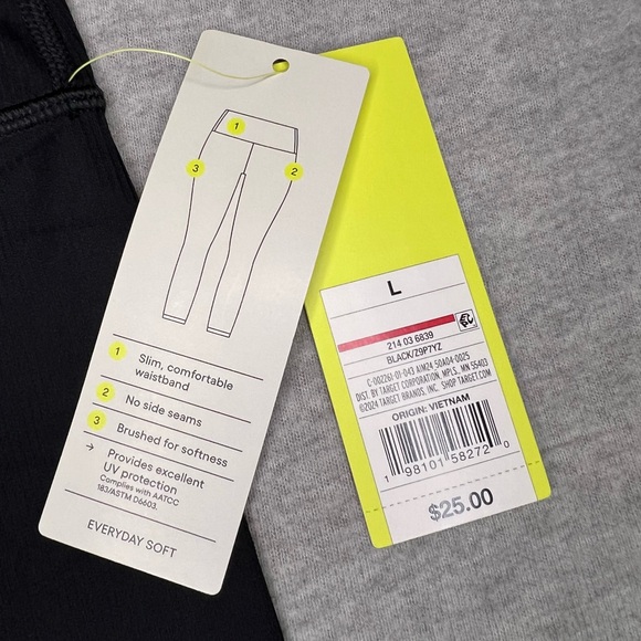 NWT - All In Motion Black High-Waisted Leggings - Picture 2 of 4